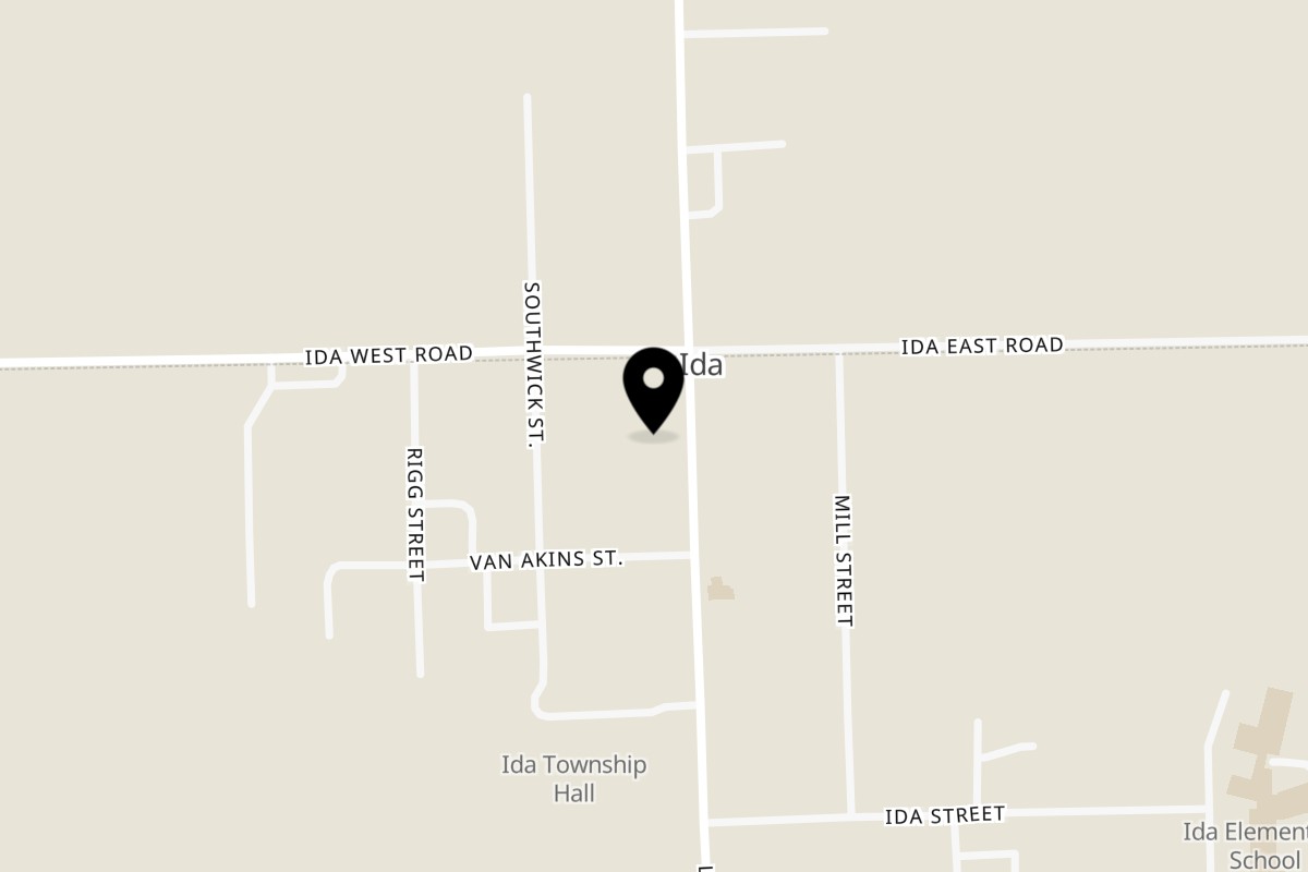 Map showing the location of Carl's Hide-A-Way on 2838 Lewis Ave in Ida